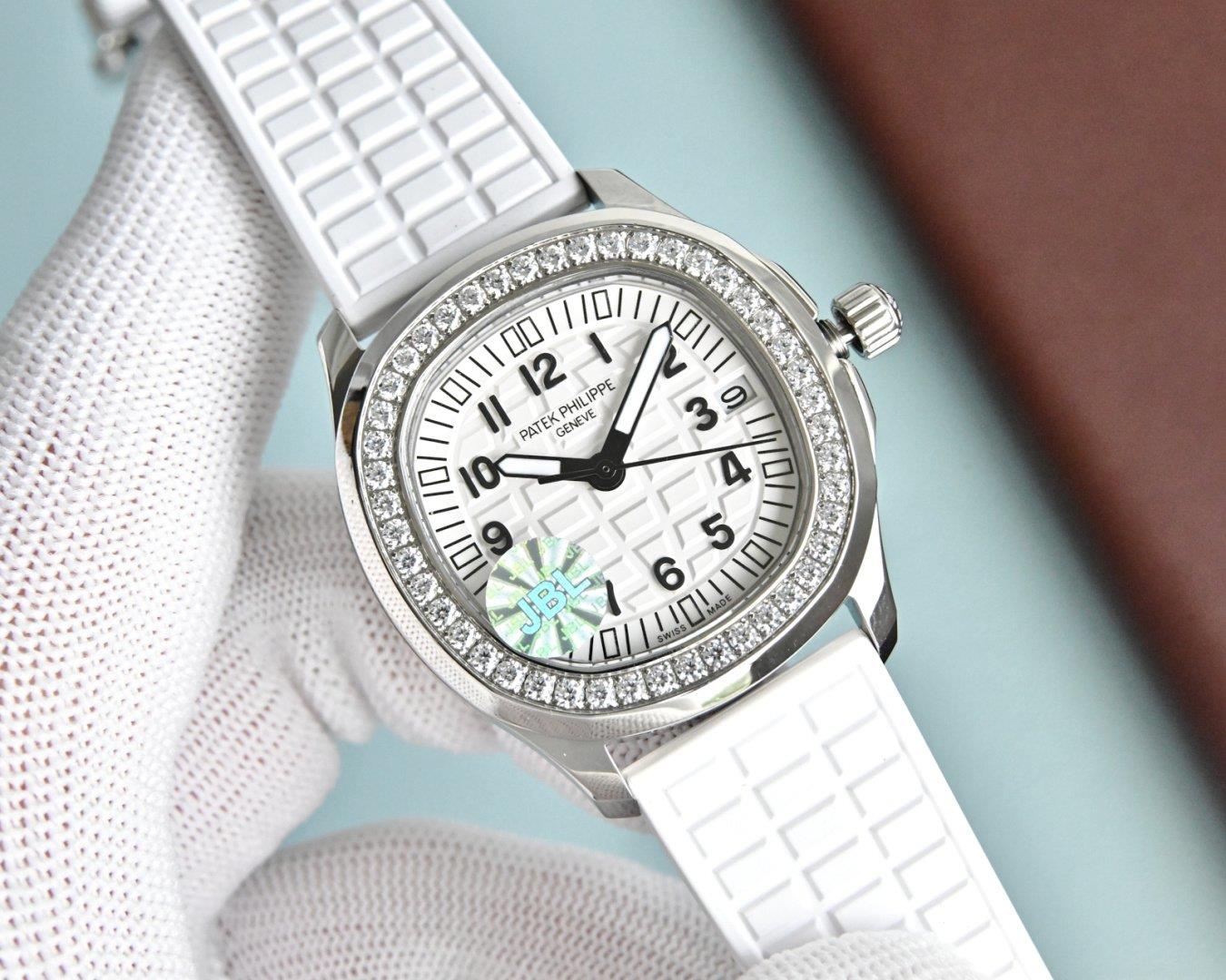 パテックフィリップ アクアノート レディース 35.6mm 最高級 レプリカ 時計 代引き購入可 1125816501