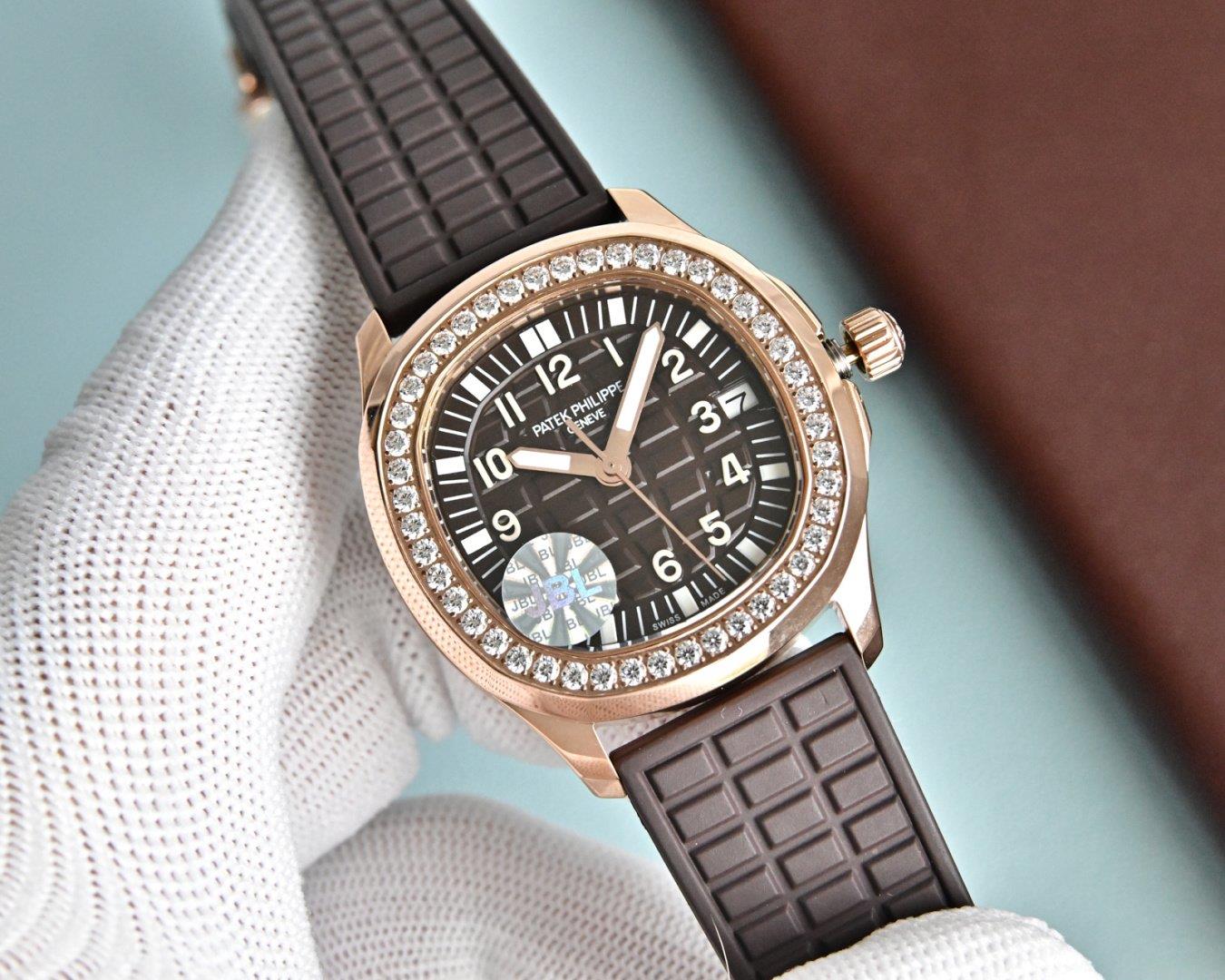 パテックフィリップ アクアノート レディース スーパーコピー 最高級レプリカ時計 35.6mm 1125816505