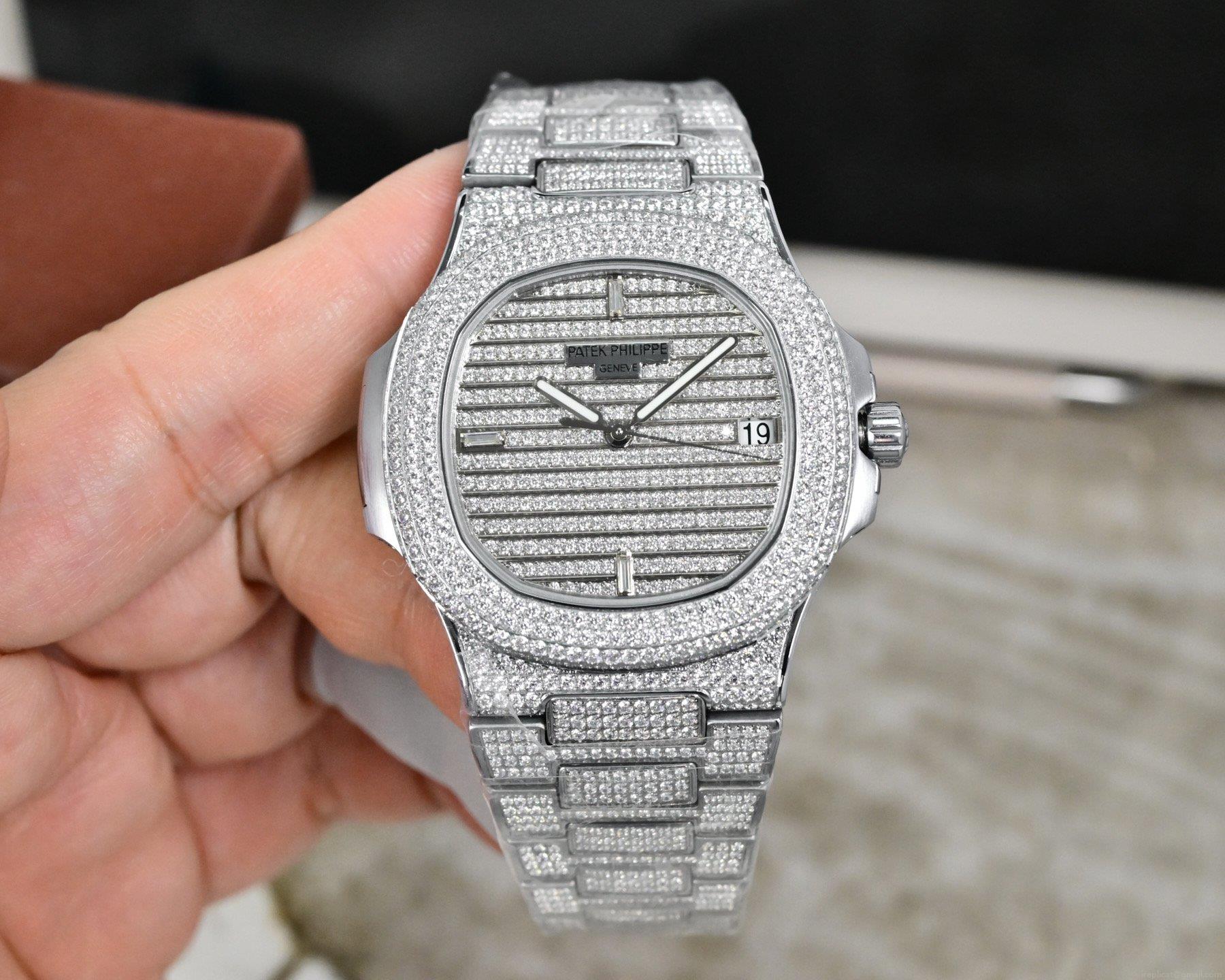 パテックフィリップ スーパーコピー ナウティラス 5719 最高級レプリカ時計 代引き購入可能 1134969856