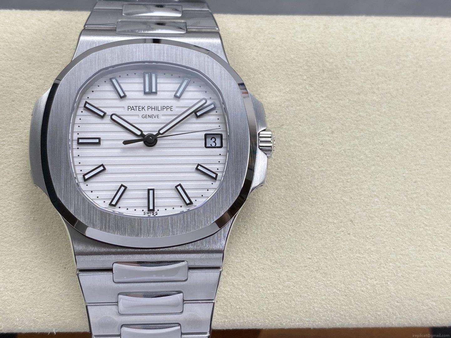 Patek Philippe Nautilus 5711 スーパーコピー 時計 最高級レプリカ 代引き購入可能 1126286051