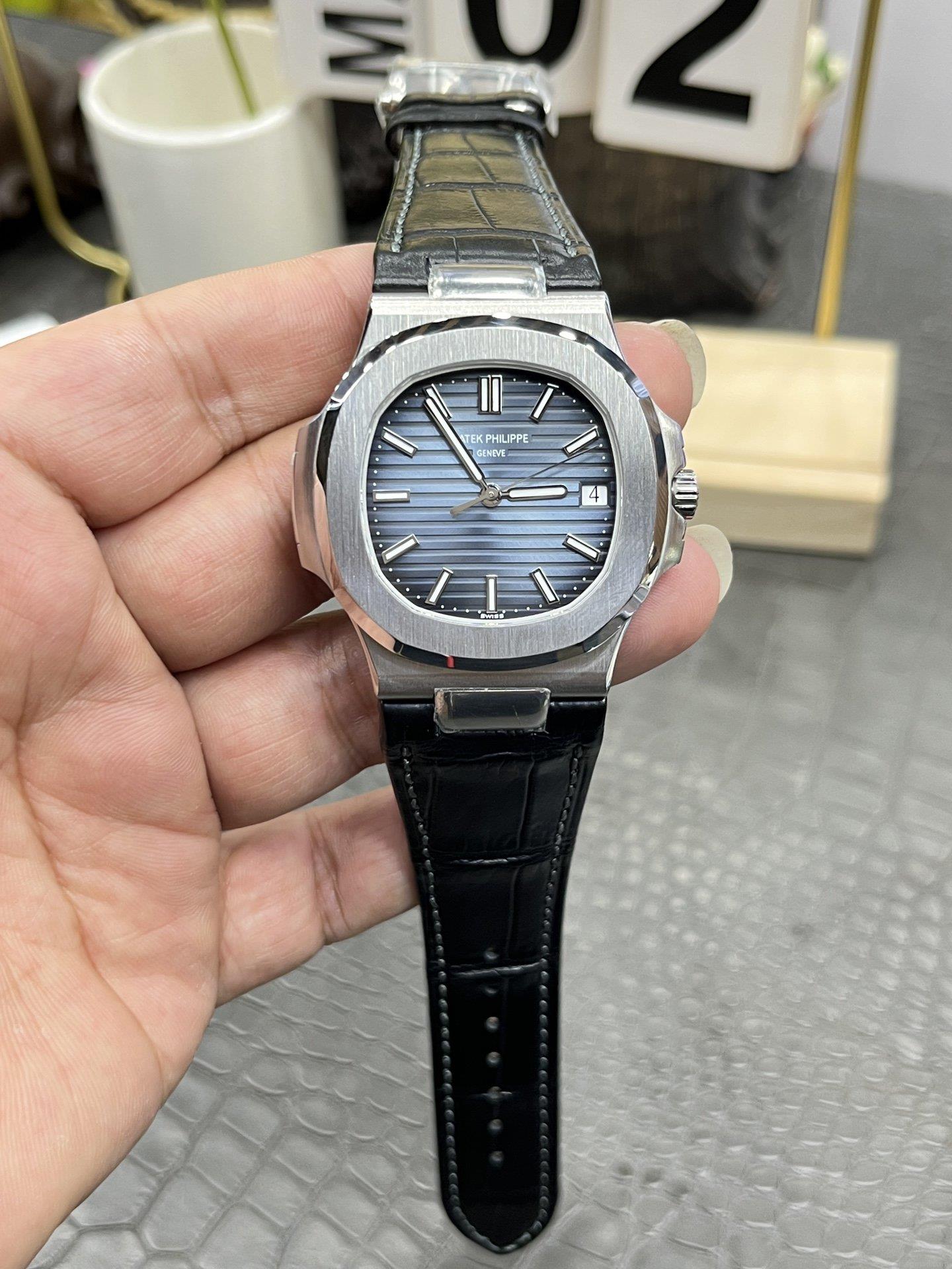 パテック フィリップ ナウティラス 5711 最高級レプリカ時計 代引き購入可能な高級スーパーコピー 1018570786