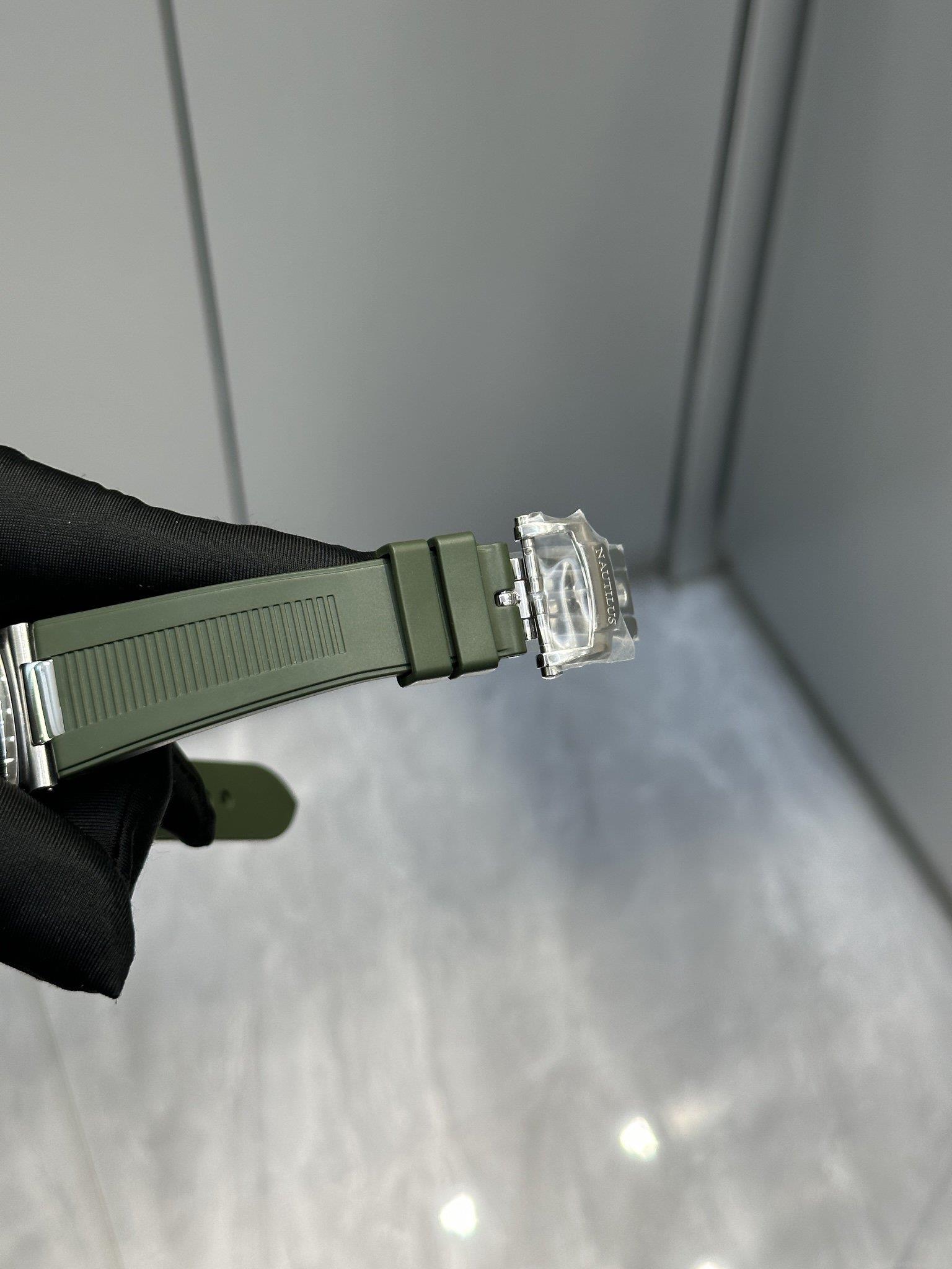 パテックフィリップ ナウティラス 5712 スーパーコピー 時計 最高級レプリカ 日本発送 1128806087