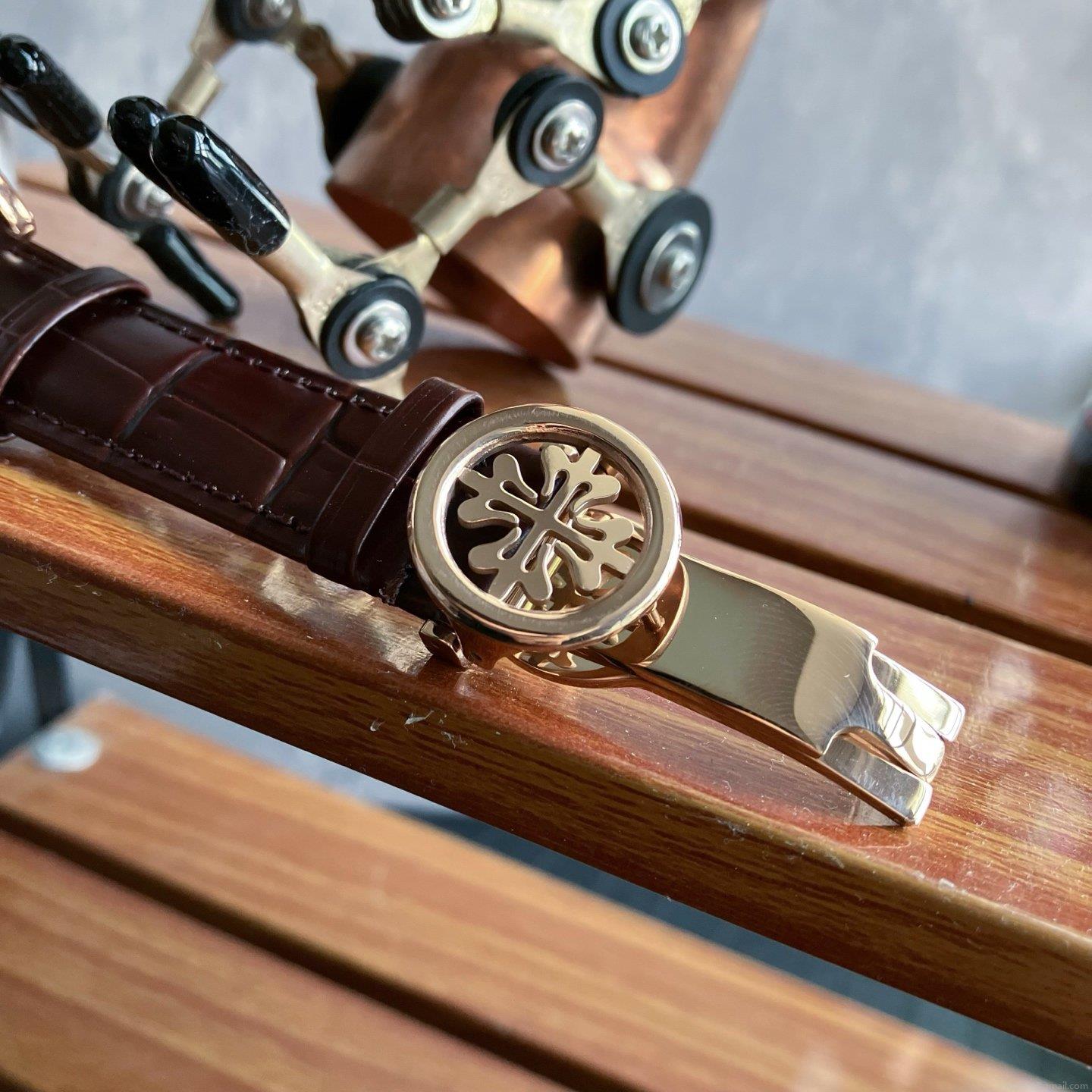 百達翡麗 スーパーコピー 時計 最高級レプリカ 豪華な多機能トゥールビヨン ビジネスカジュアル 1101764389