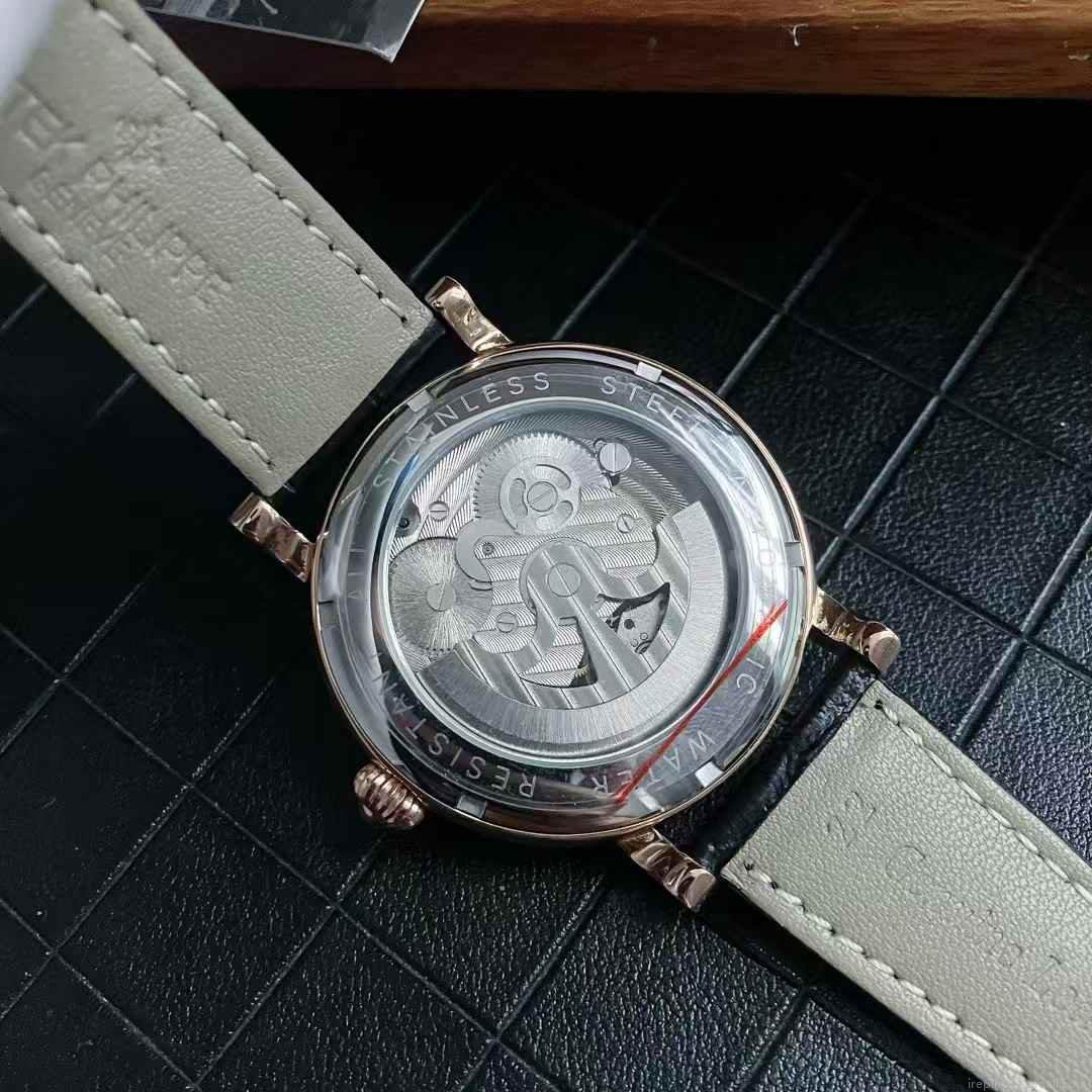 最高級 レプリカ 時計 2025年モデル 百達翡麗 マルチファンクション トゥールビヨン 新作 ビジネスカジュアル 1104197602